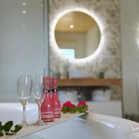 Loft Con Banera, Donde La Ciudad Es Naturaleza * بوينتيارياس