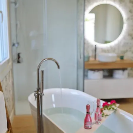 Loft Con Banera, Donde La Ciudad Es Naturaleza بوينتيارياس